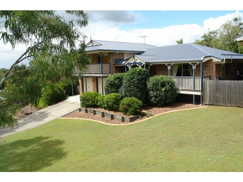 66 Gibson Cres, Bellbowrie QLD 4070